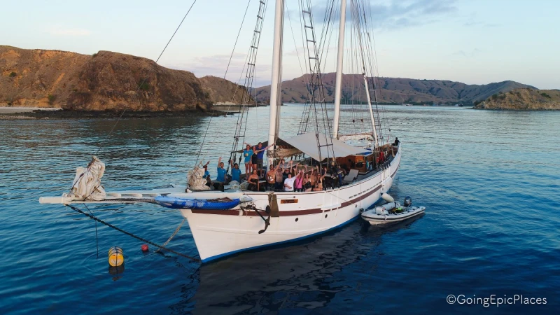 Flota Emperor Divers